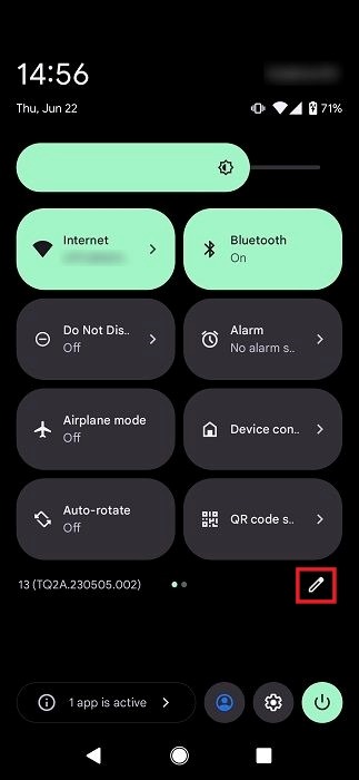 Tapping on pencil icon in Quick Settings on Android.
