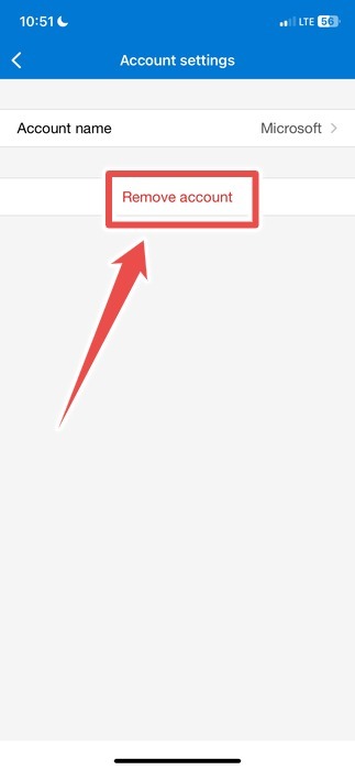 Tapping on "Remove account" button in Microsoft Authenticator app for iOS.